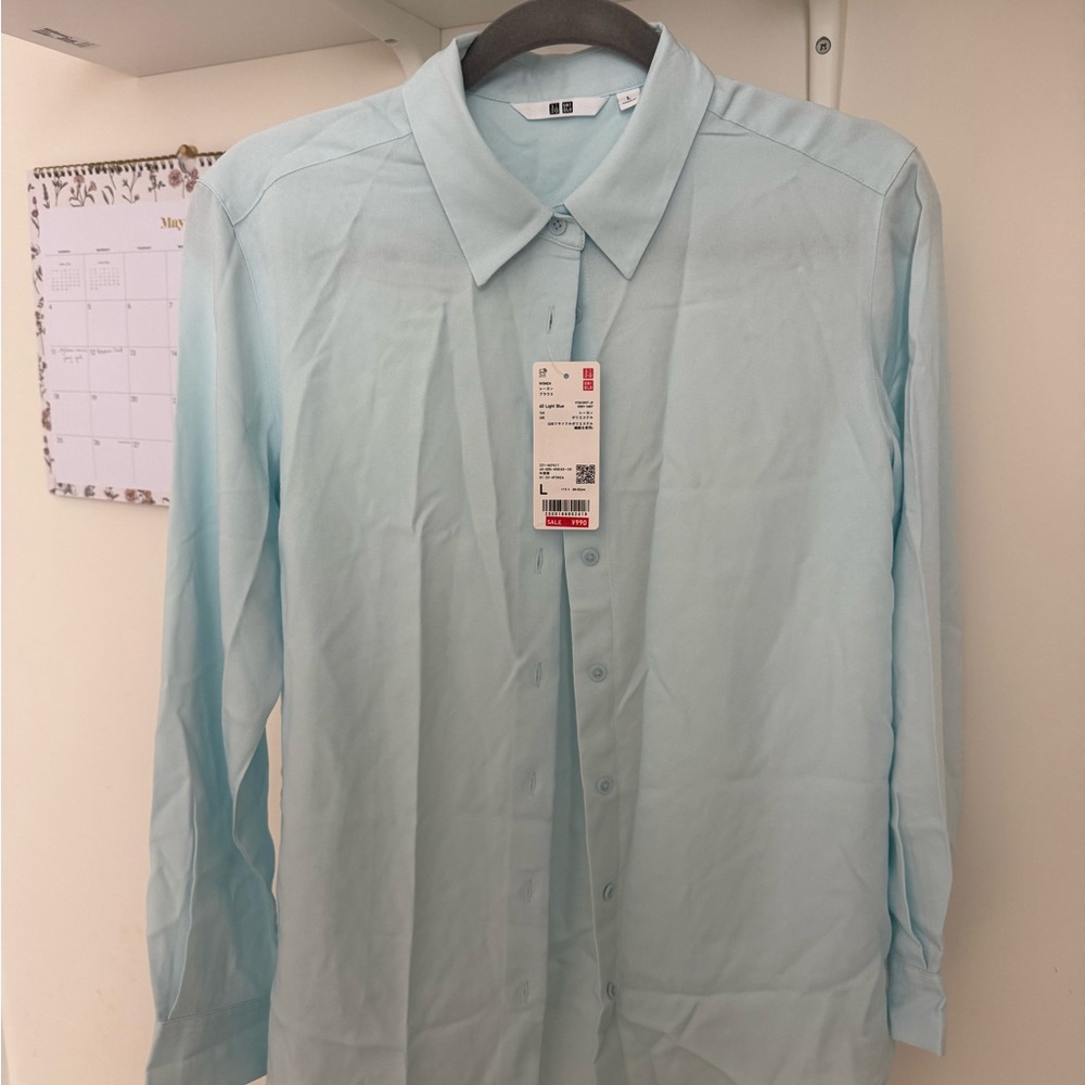 Uniqlo Blue Casual Button Down Shirt